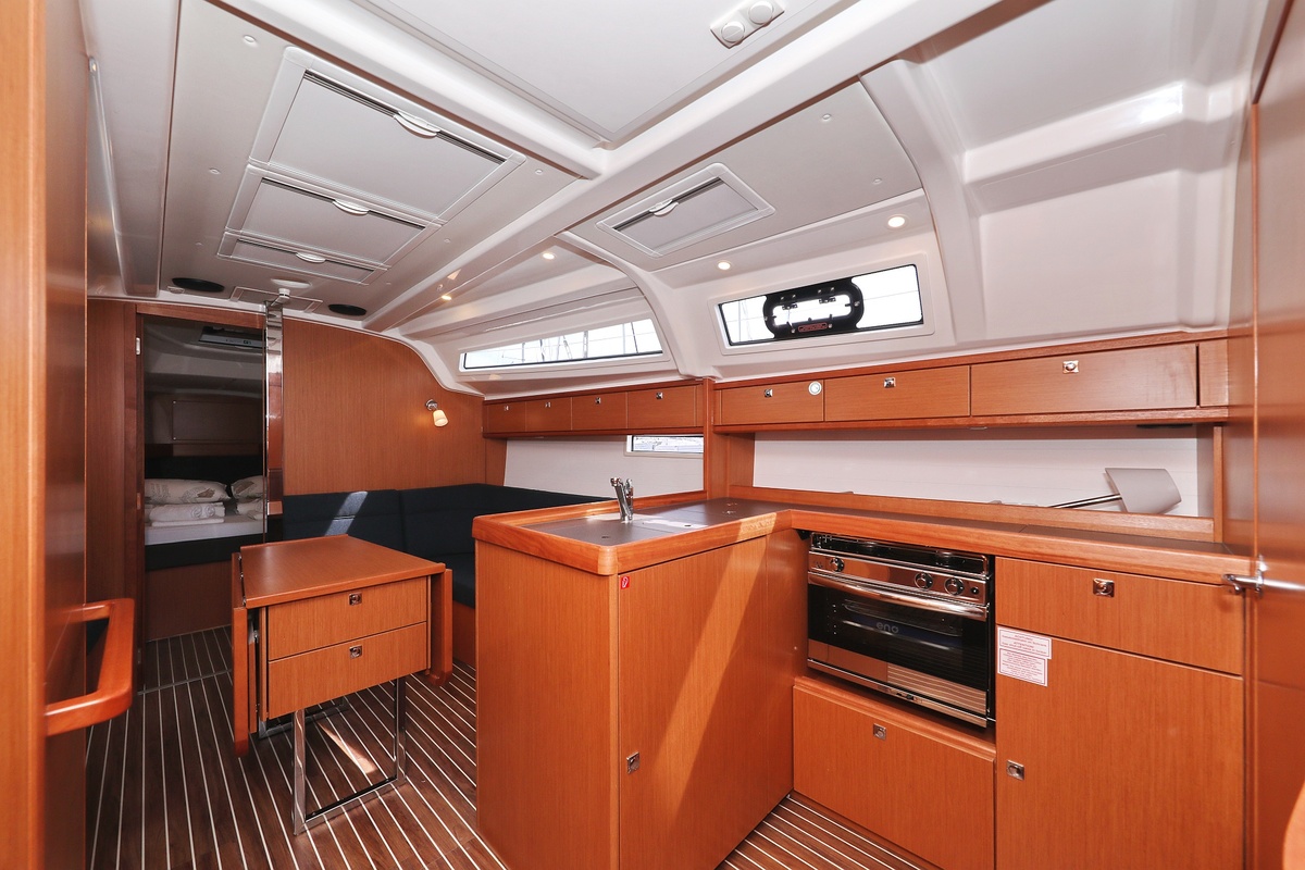 Bavaria Cruiser 37 - 3 cab. — photo 10