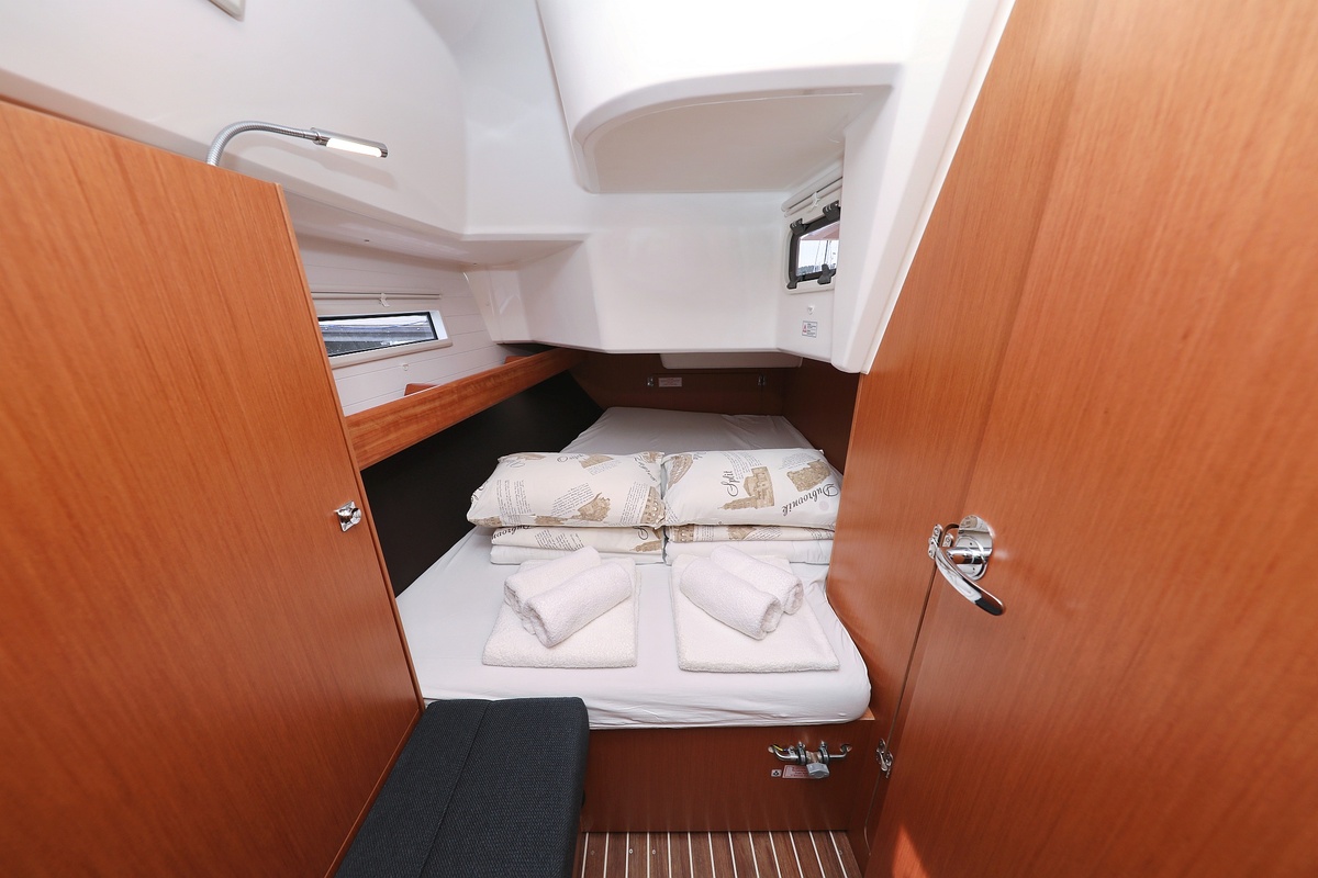 Bavaria Cruiser 37 - 3 cab. — photo 19