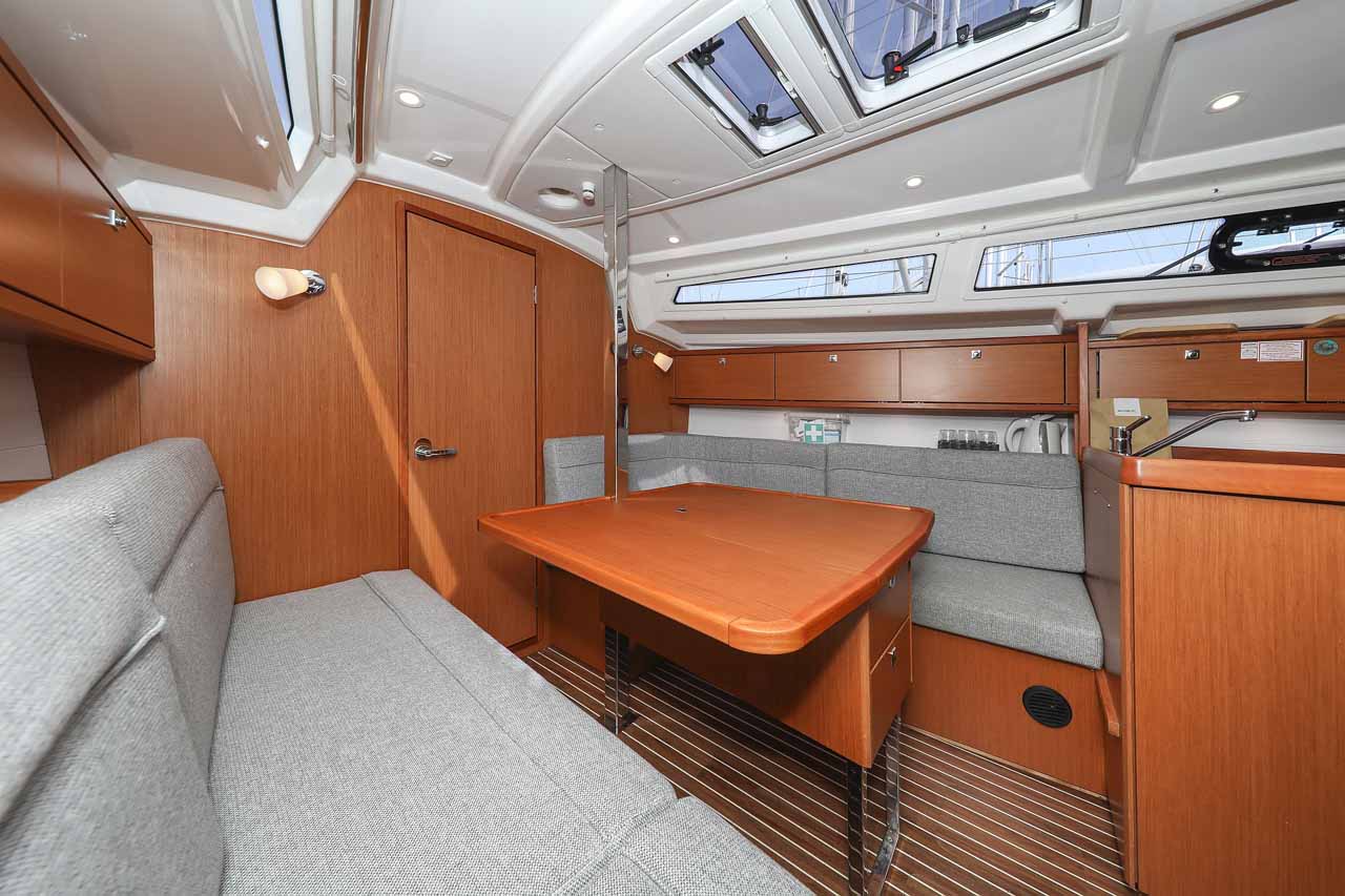 Bavaria Cruiser 34 - 2 cab. — photo 13