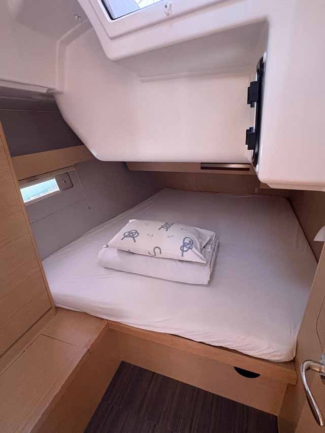Dufour 430 — photo 10