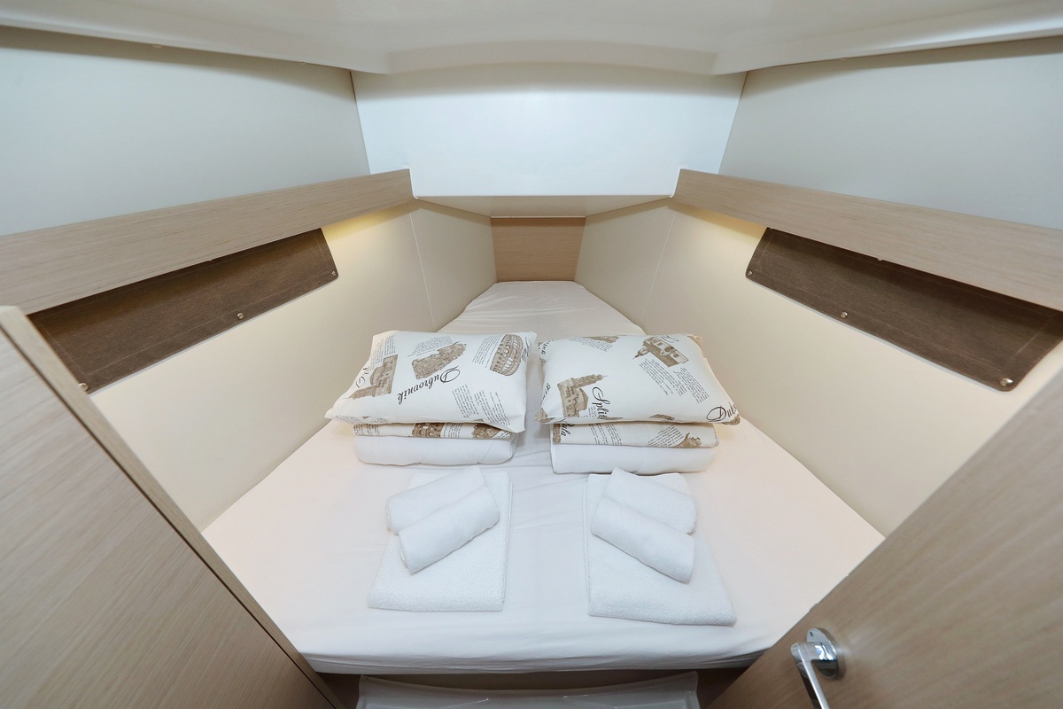 Oceanis 34.1 - 3 cab. — photo 12
