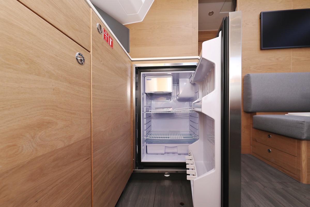 Elan Impression 45 - 4 cab. — photo 18