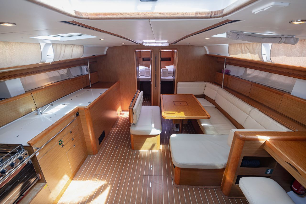 Sun Odyssey 49i — photo 10