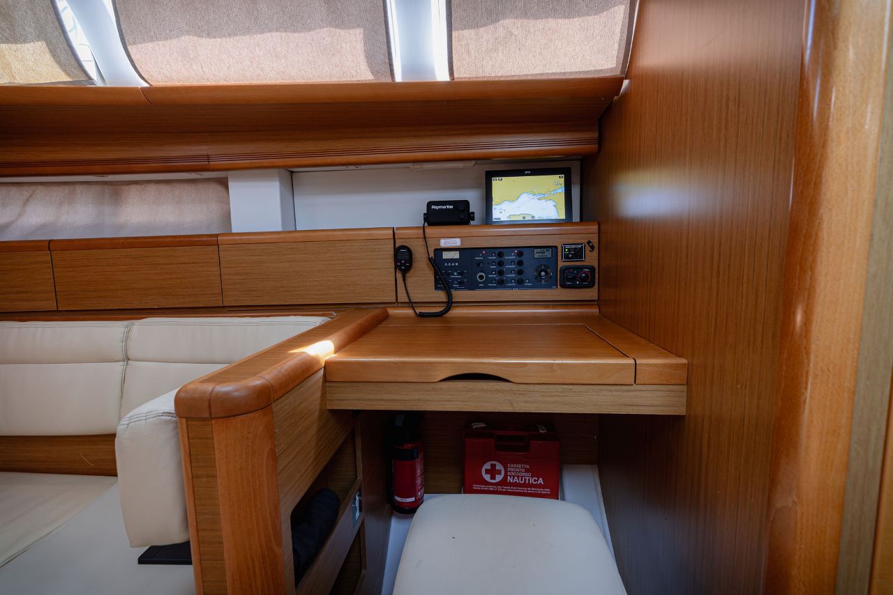 Sun Odyssey 49i — photo 17