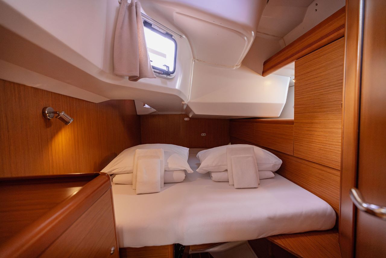 Sun Odyssey 49i — photo 28