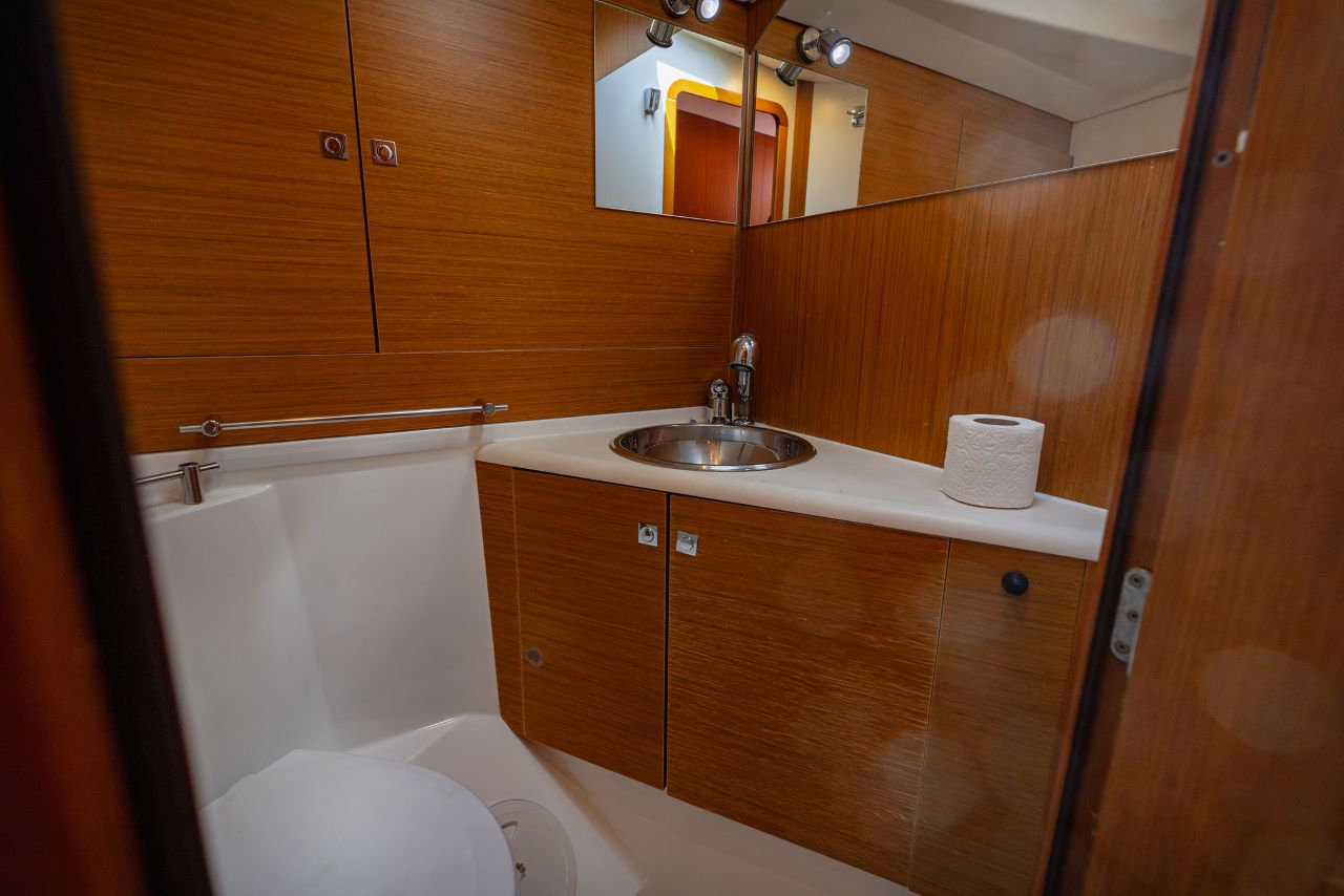 Sun Odyssey 49i — photo 34