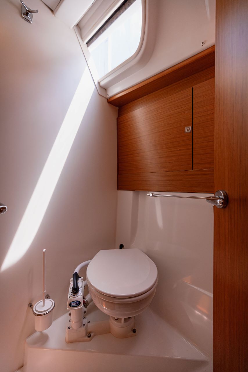 Sun Odyssey 49i — photo 35
