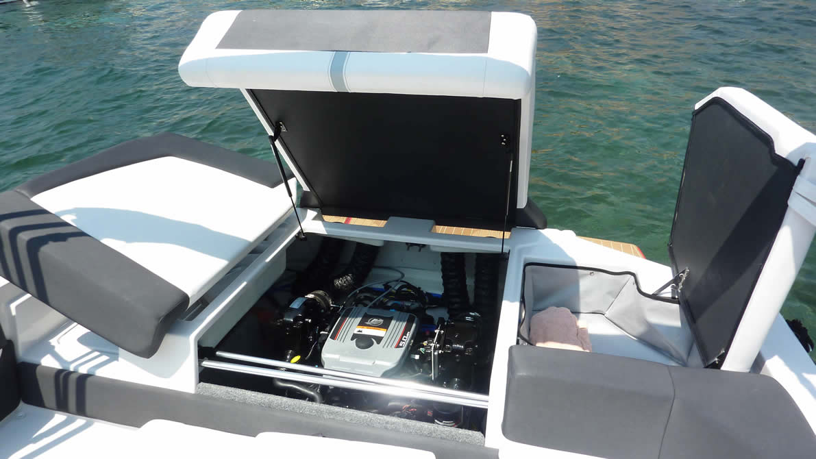 Four Winns H210 — photo 13