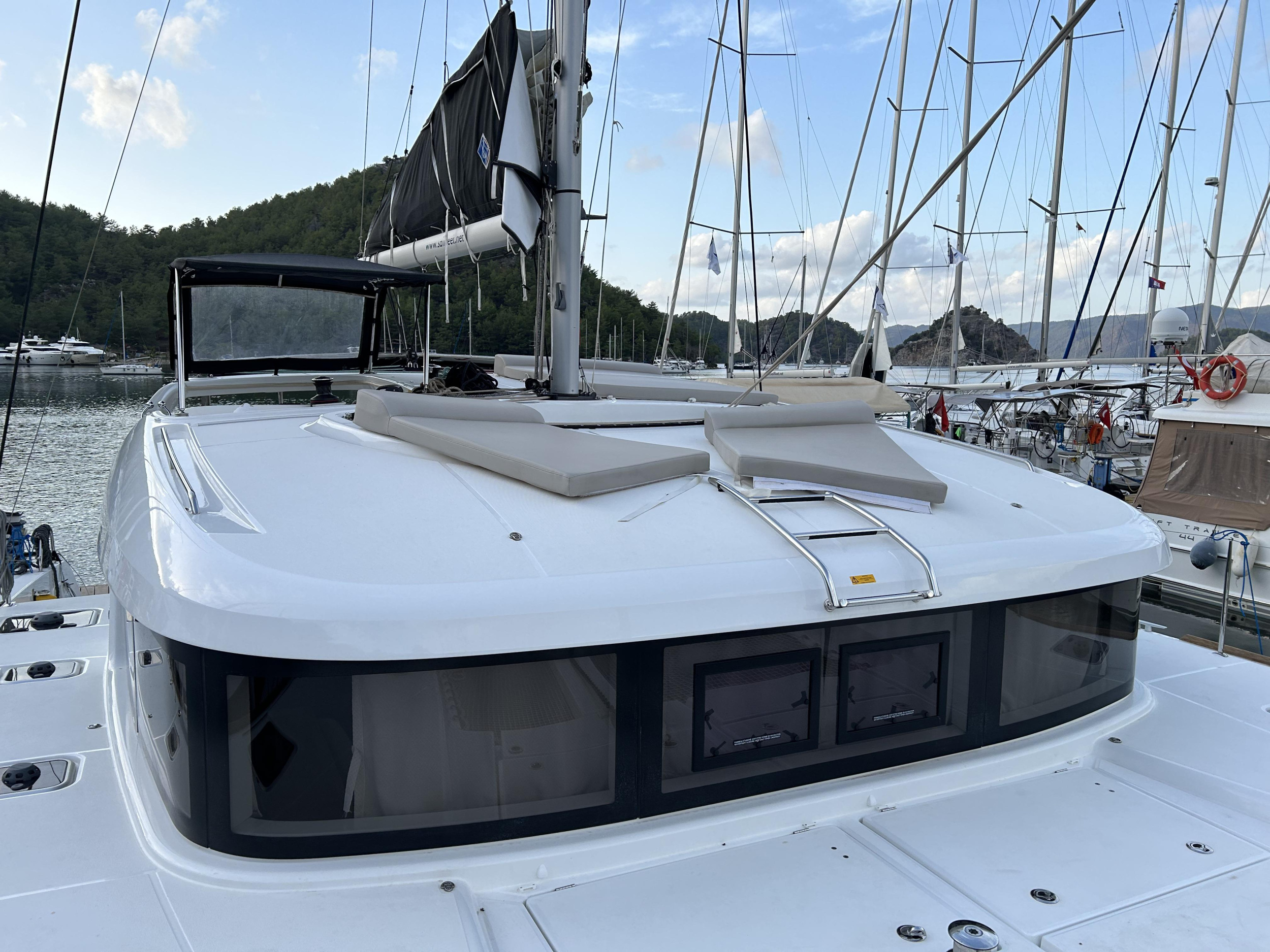 Lagoon 40 - 4 + 2 cab — photo 10