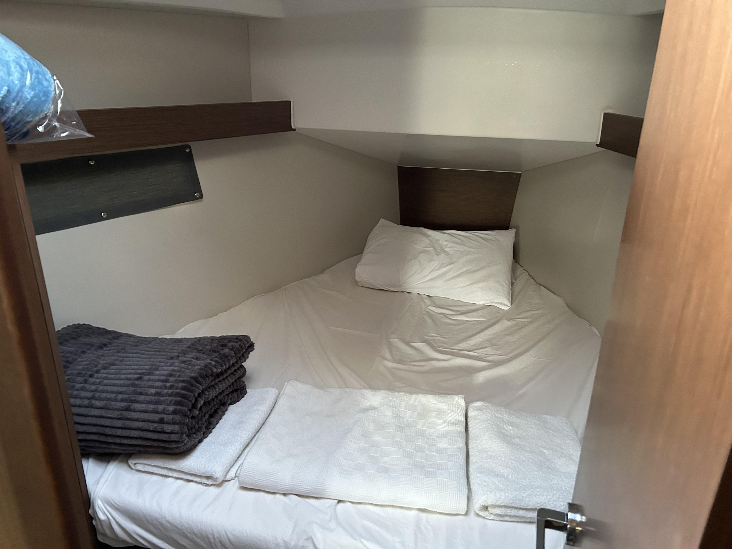 Oceanis 34.1 - 3 cab. — photo 12