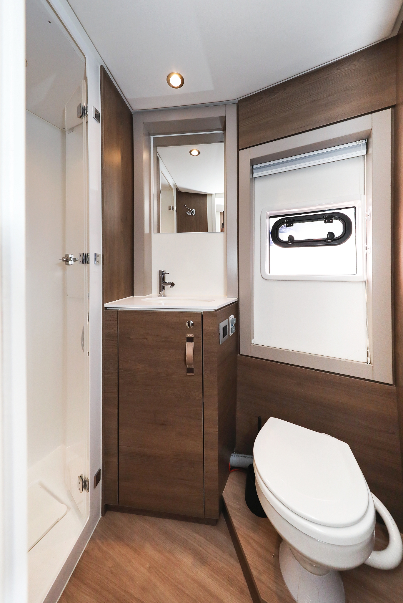 Bali 4.4 - 4 + 2 cab. — photo 38