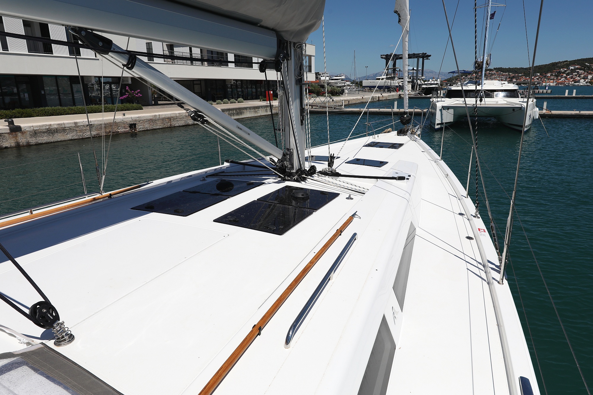 Hanse 508 - 4 + 1 cab. — photo 4