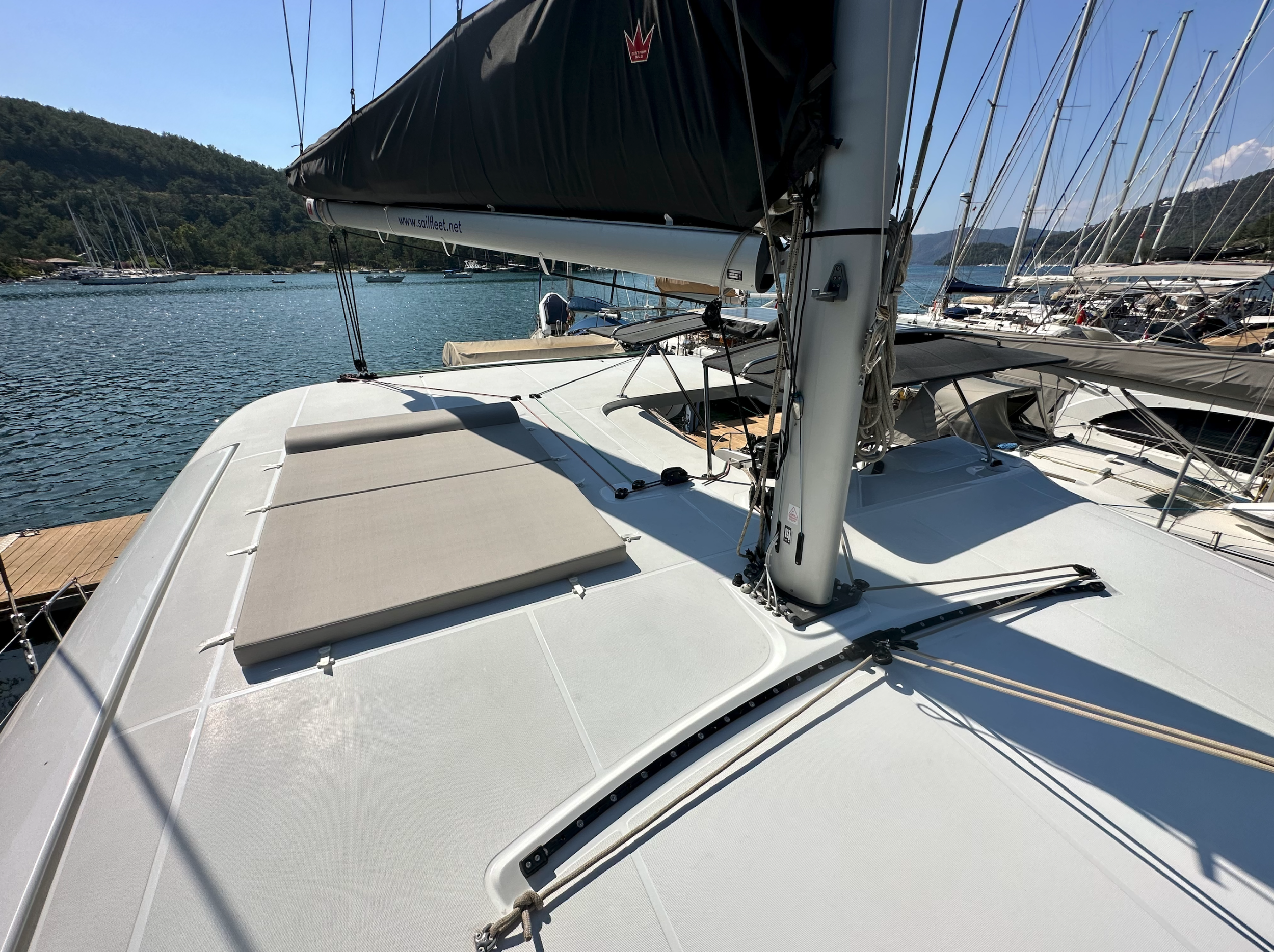 Lagoon 42 - 4 + 2 cab. — photo 6