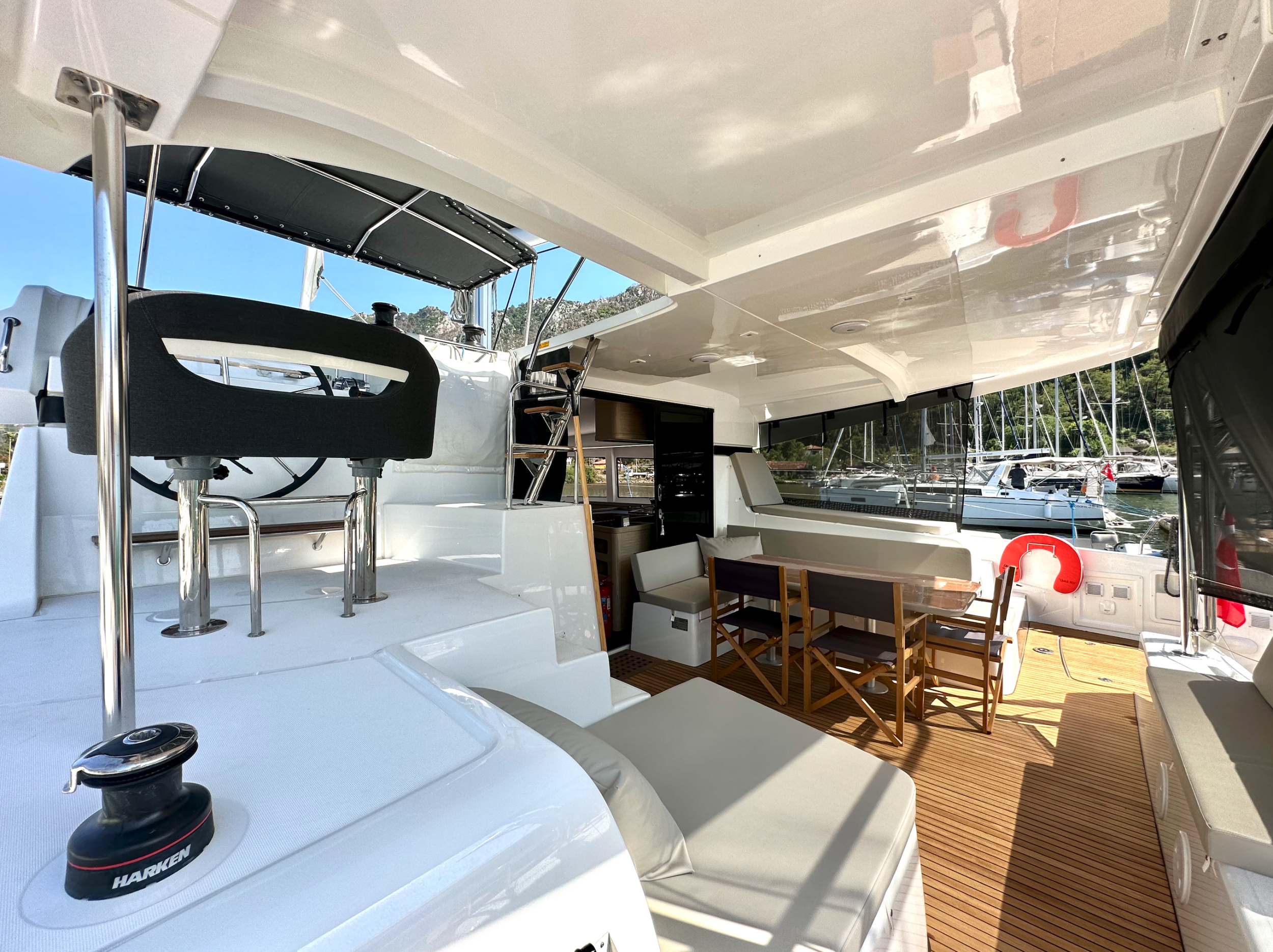 Lagoon 42 - 4 + 2 cab. — photo 10