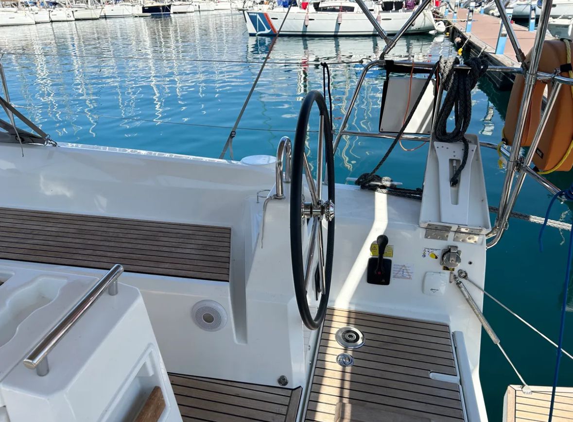 Oceanis 34.1 - 3 cab. — photo 8