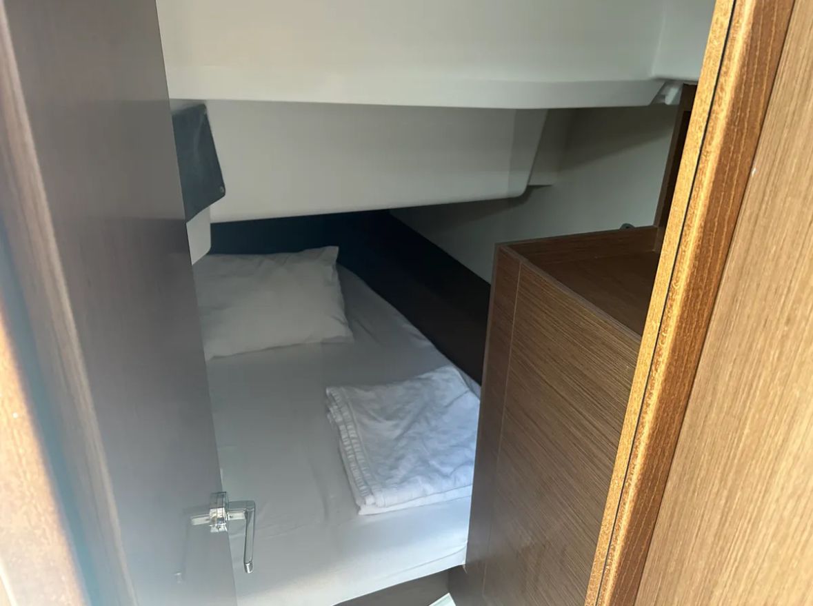 Oceanis 34.1 - 3 cab. — photo 16