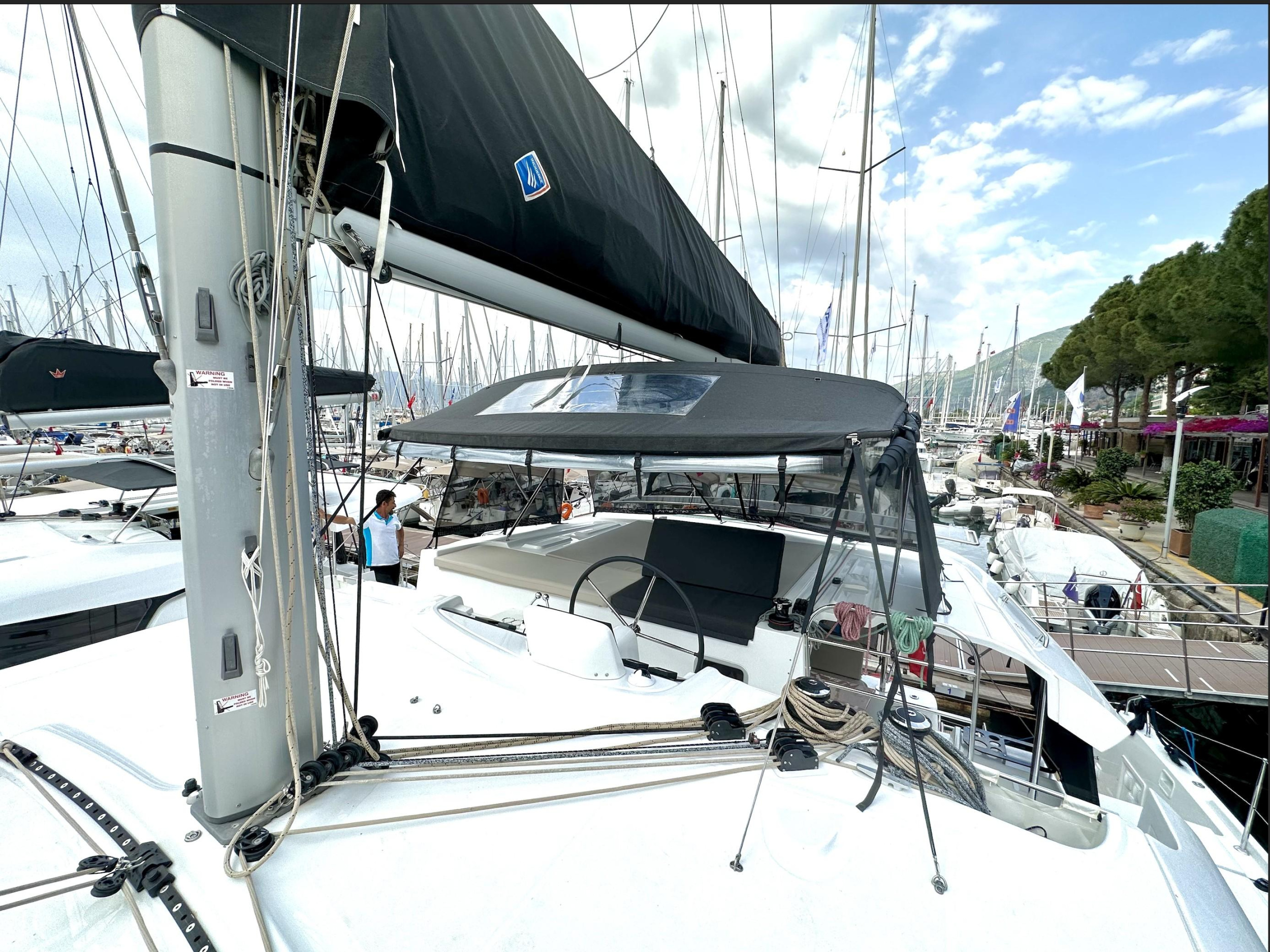 Lagoon 46 - 4 + 1 cab. — photo 5