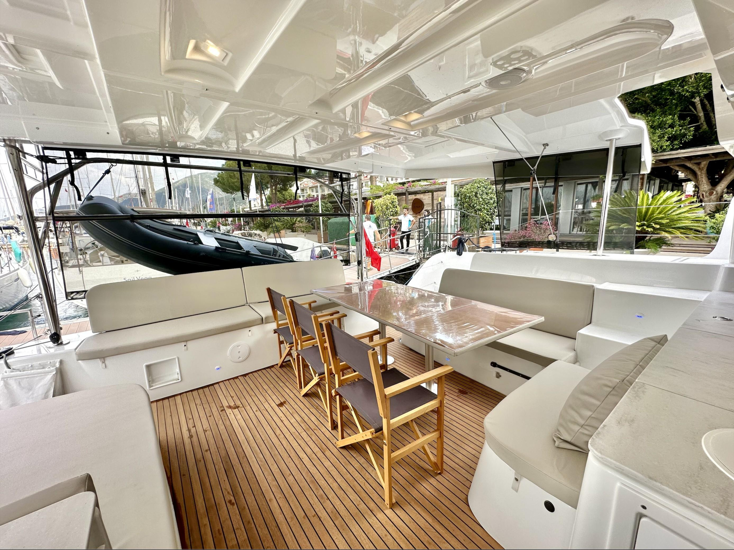 Lagoon 46 - 4 + 1 cab. — photo 10