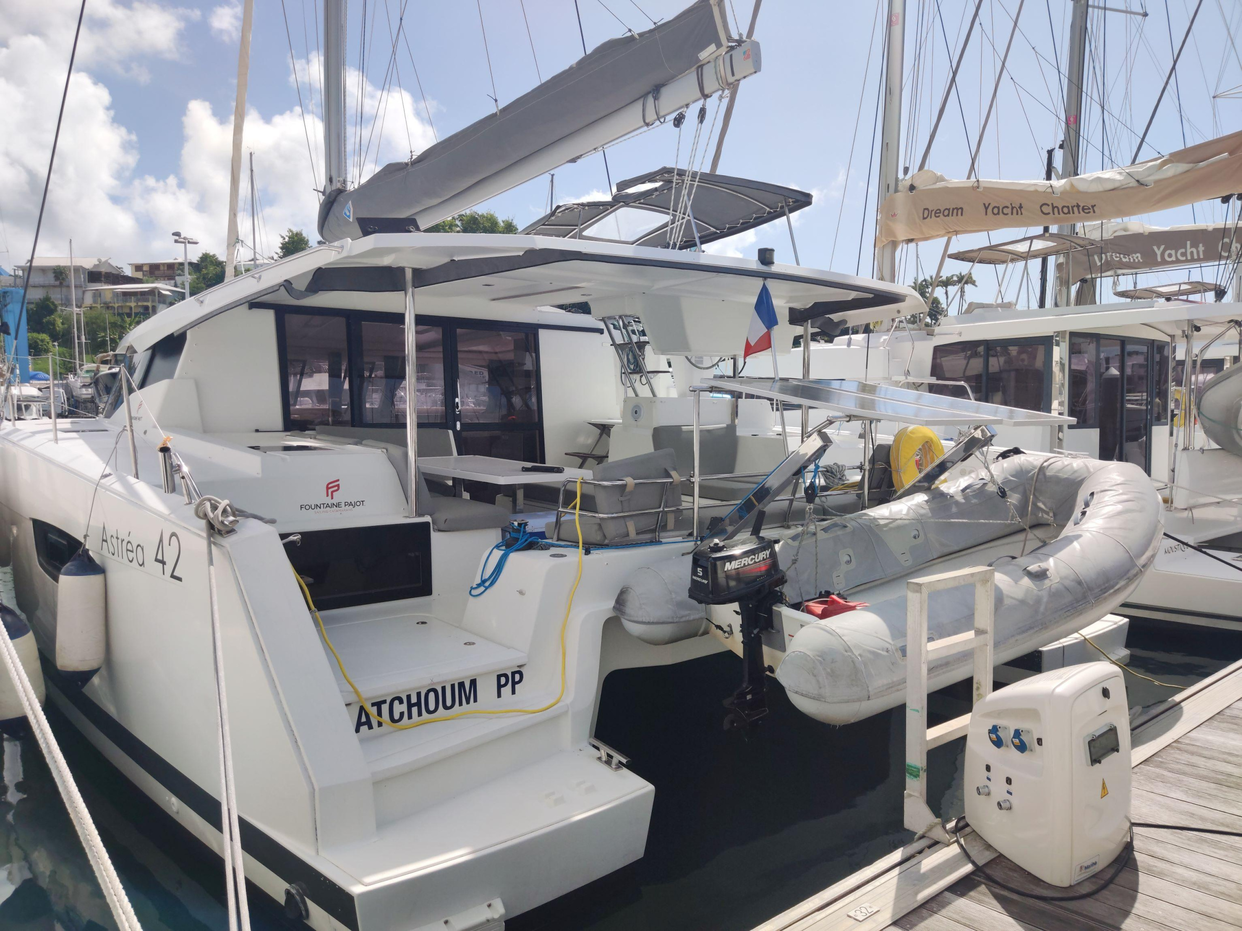 Fountaine Pajot Astrea 42 - 4 + 2 cab. — photo 1