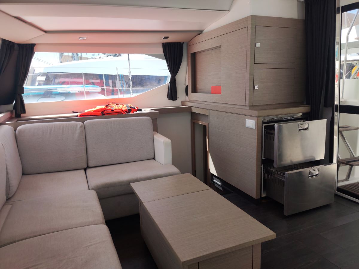 Fountaine Pajot Astrea 42 - 4 + 2 cab. — photo 12