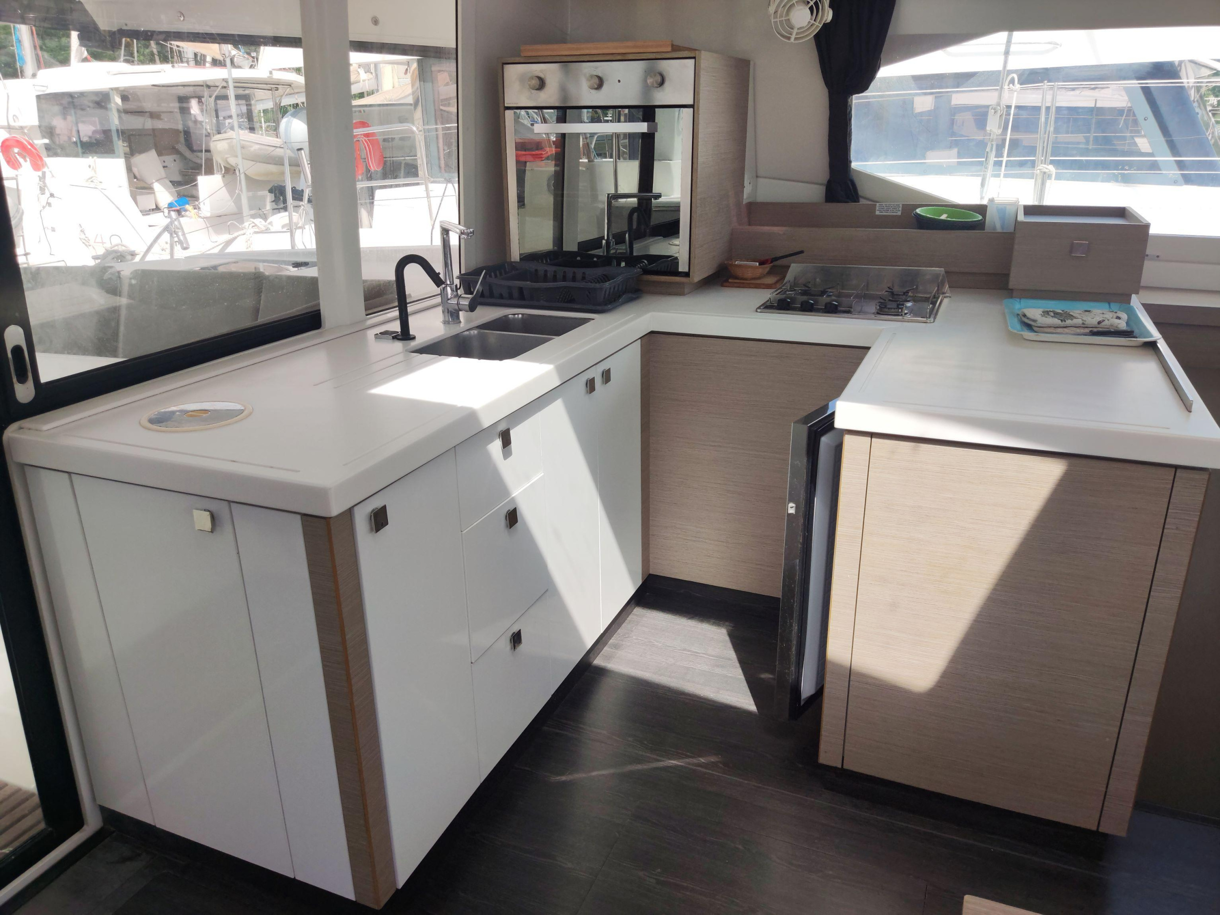 Fountaine Pajot Astrea 42 - 4 + 2 cab. — photo 14