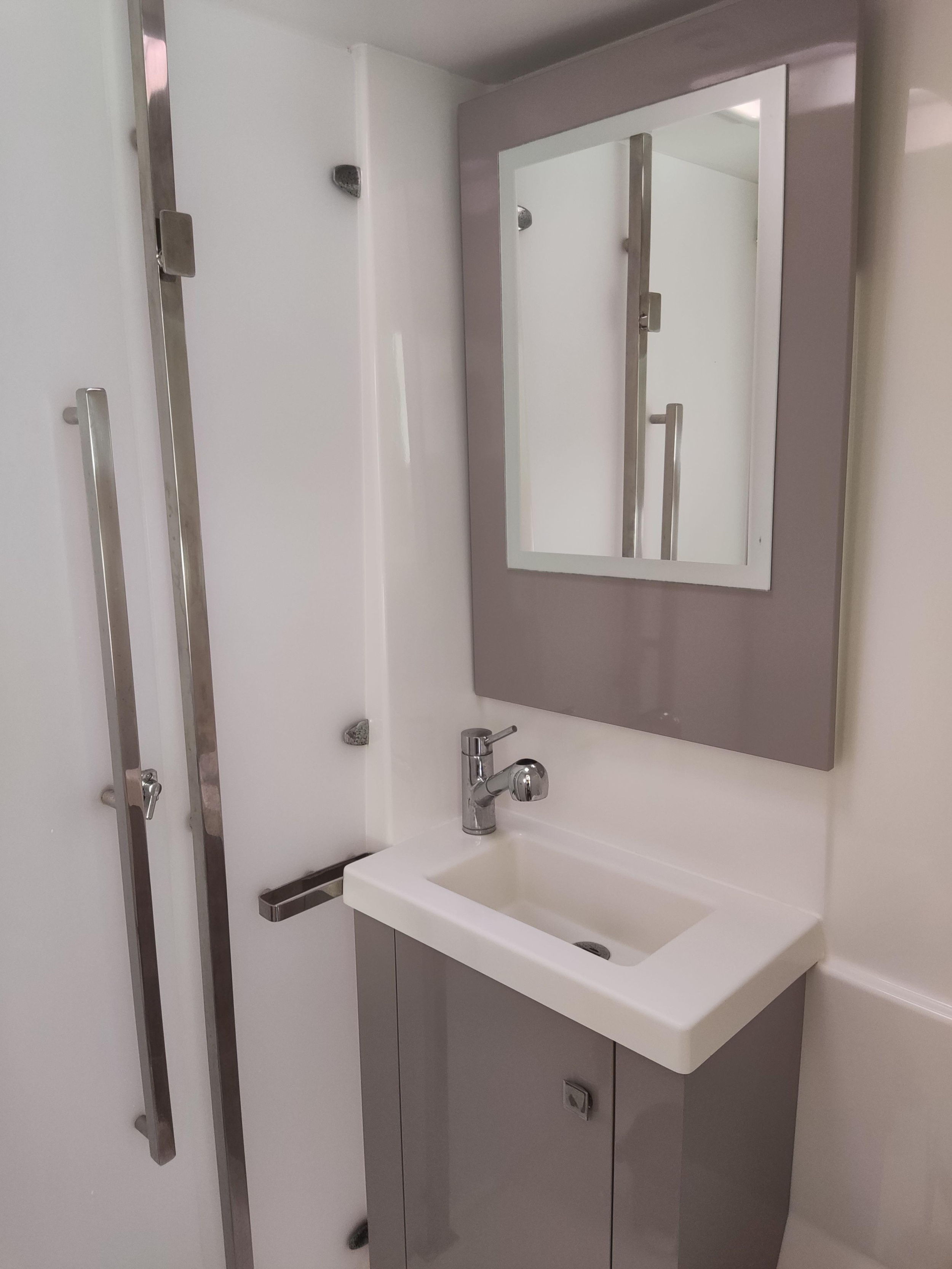 Fountaine Pajot Astrea 42 - 4 + 2 cab. — photo 19