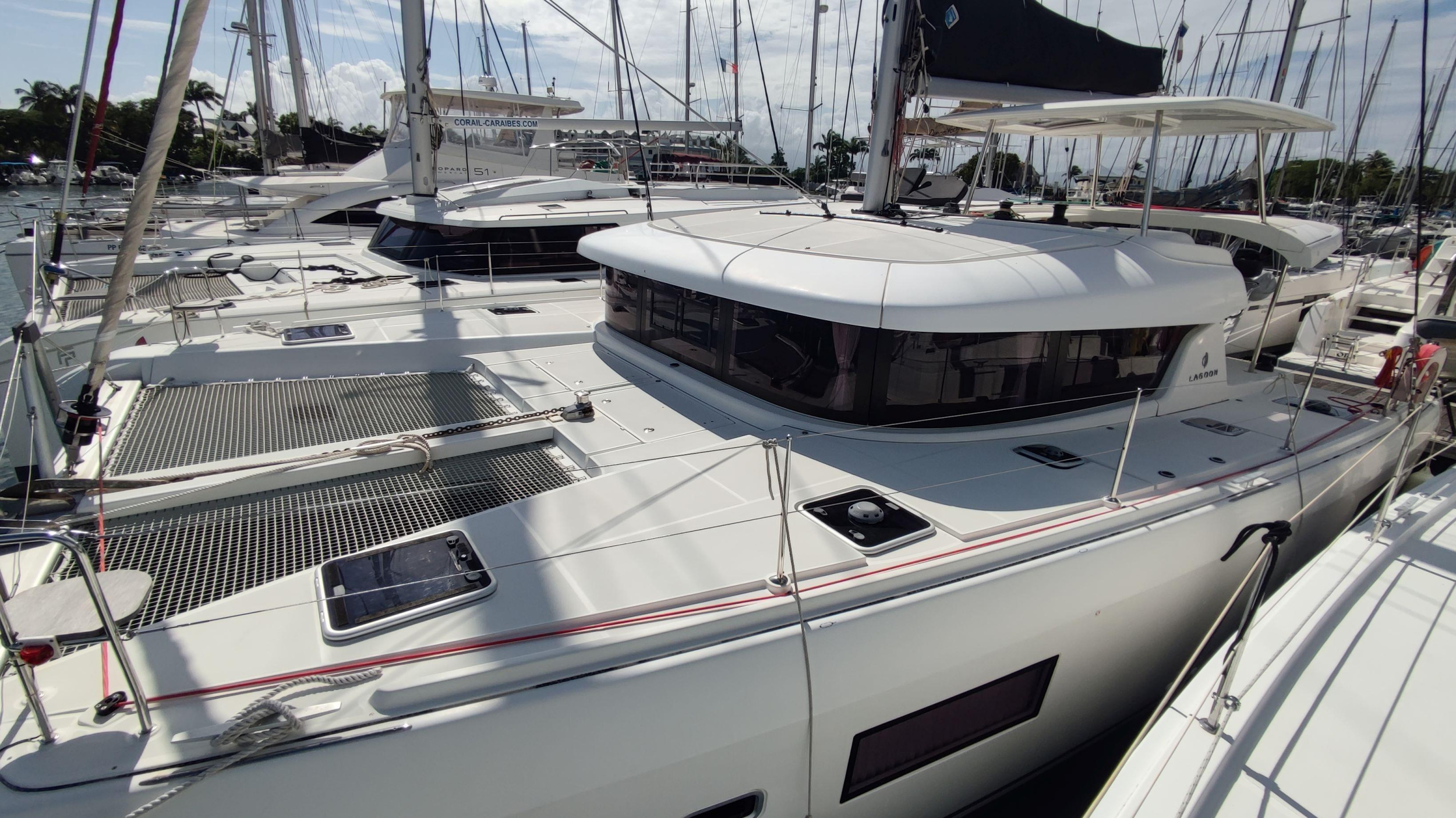 Lagoon 42 - 4 + 2 cab. — photo 6