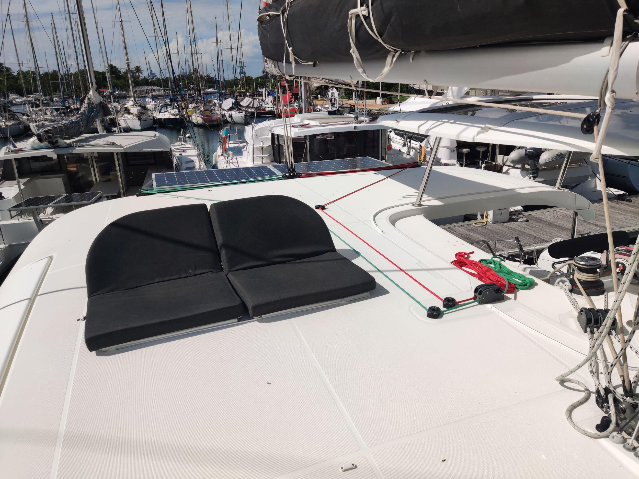 Lagoon 42 - 4 + 2 cab. — photo 7
