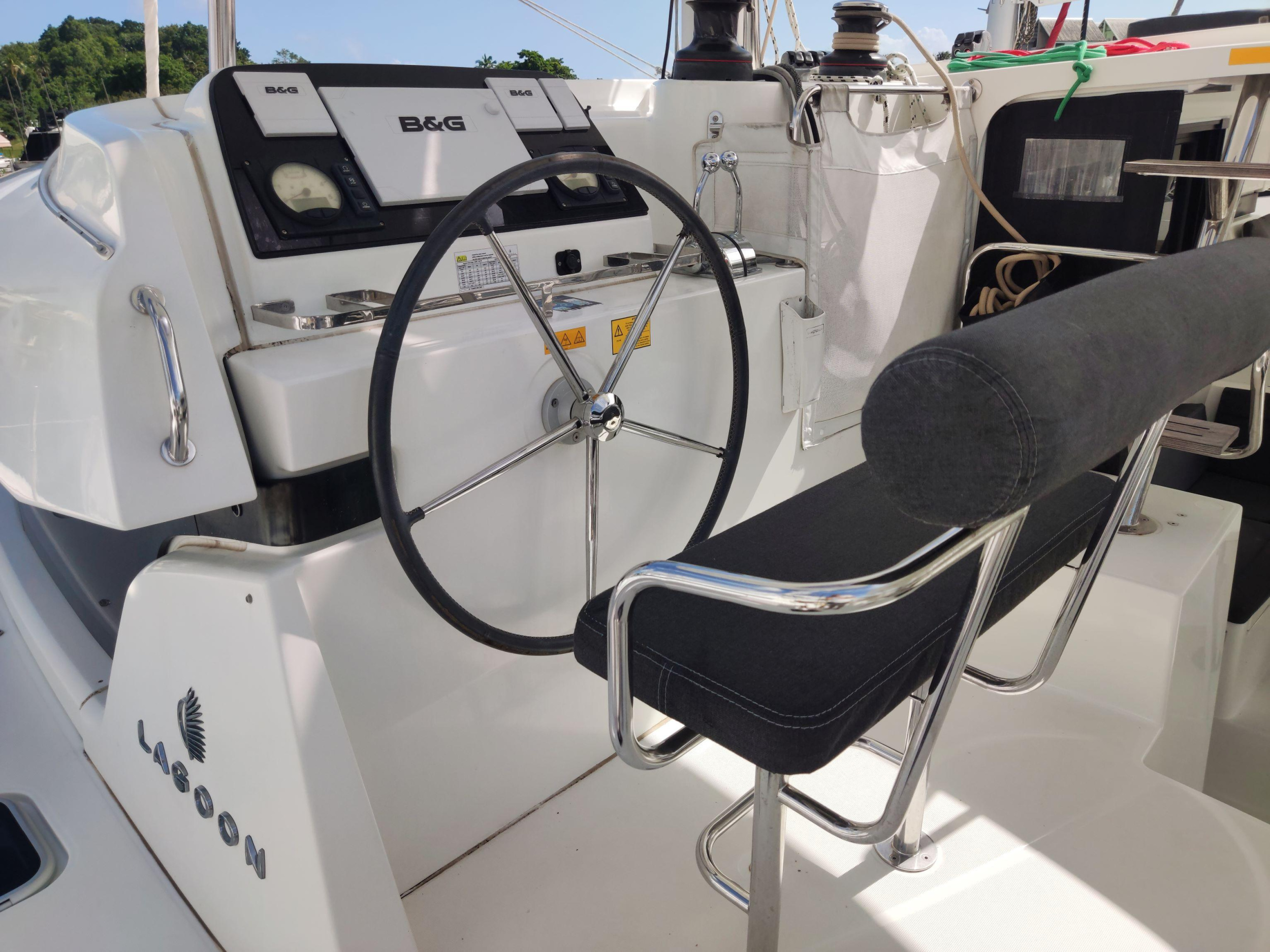 Lagoon 42 - 4 + 2 cab. — photo 11
