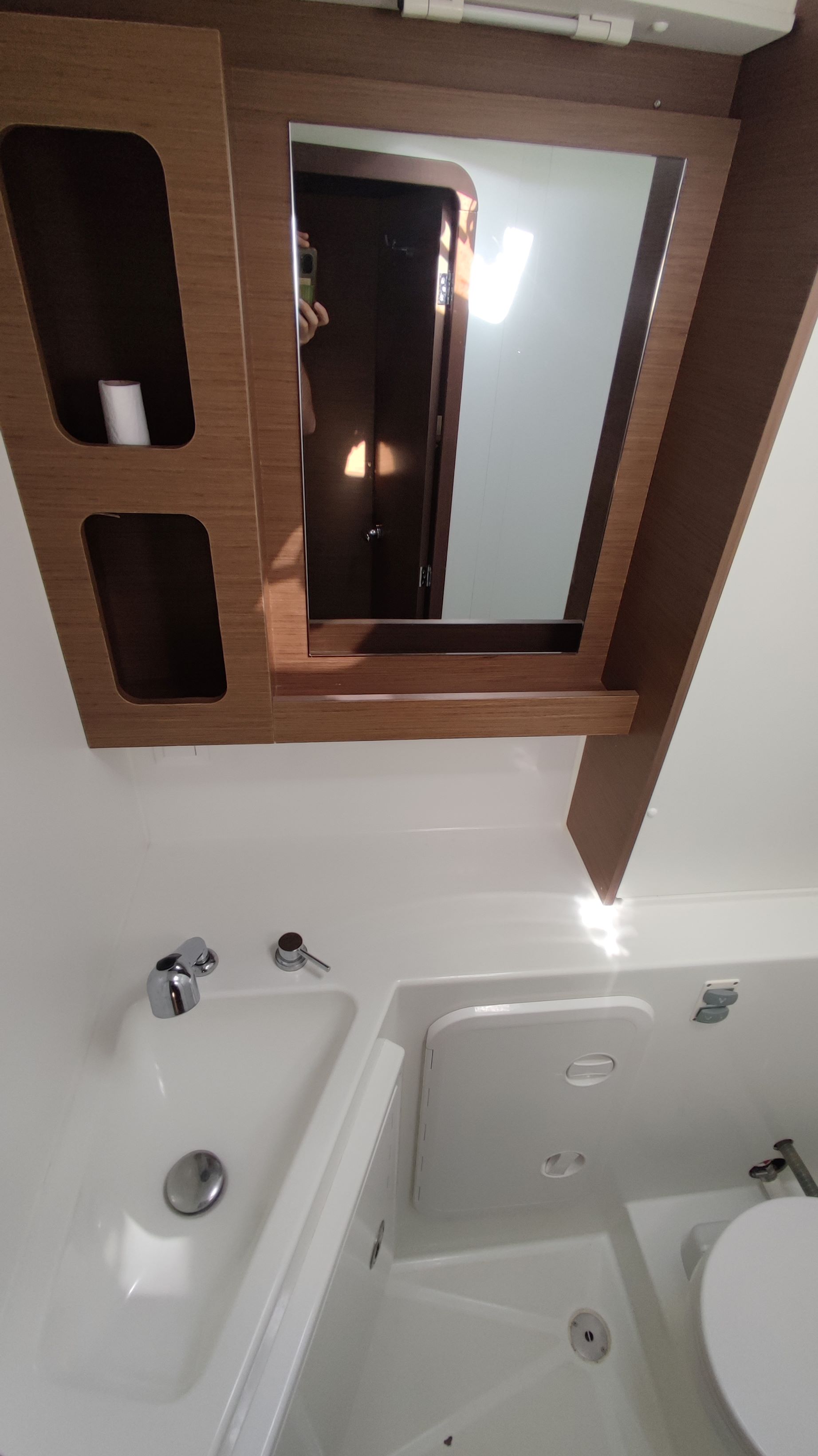 Lagoon 42 - 4 + 2 cab. — photo 19