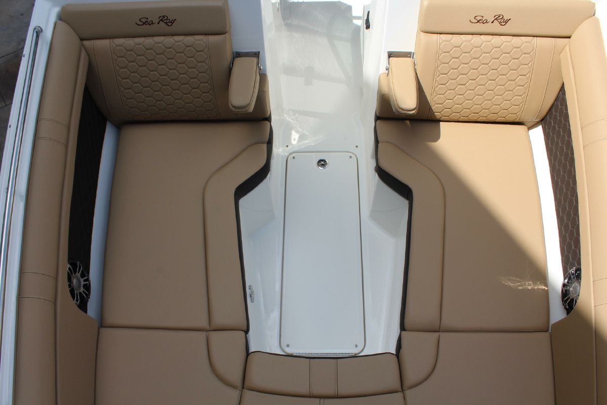 Sea Ray SDX 270 — photo 5