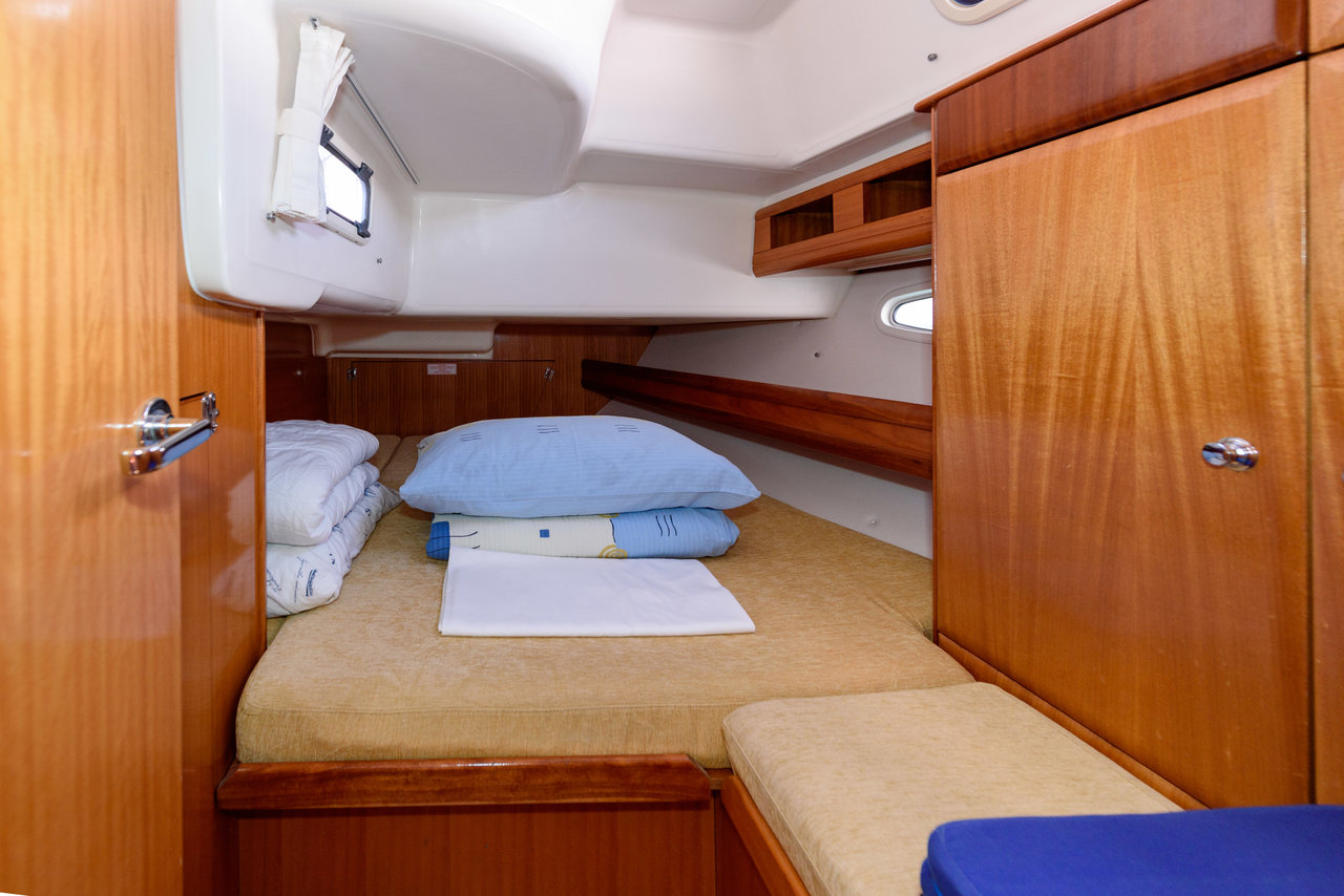 Bavaria 46 Cruiser — photo 8