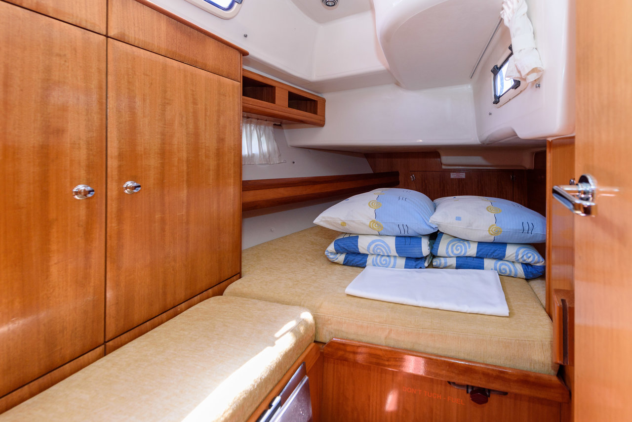 Bavaria 46 Cruiser — photo 9