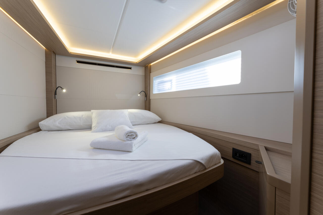 Lagoon 46 - 4 + 2 cab. — photo 16