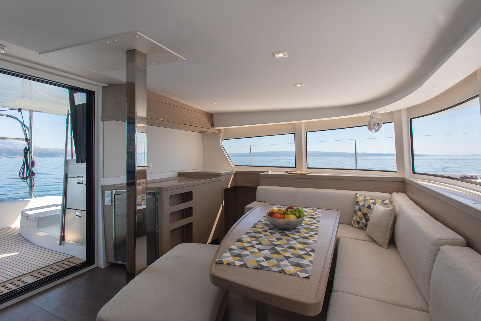 Lagoon 42 - 4 + 2 cab. — photo 12