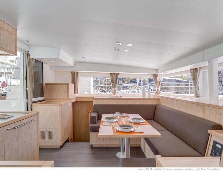 Lagoon 400 S2 — photo 10