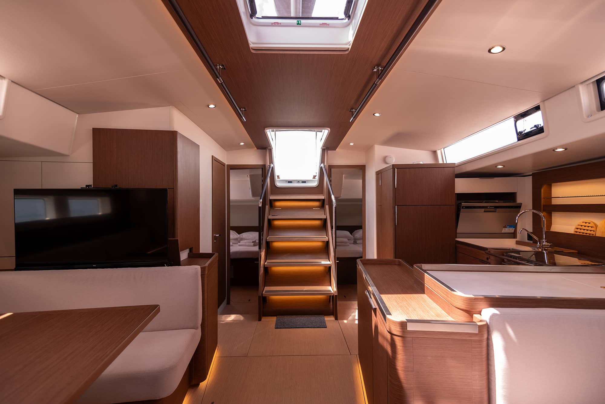 Oceanis 54 - 3 + 1 cab. — photo 15