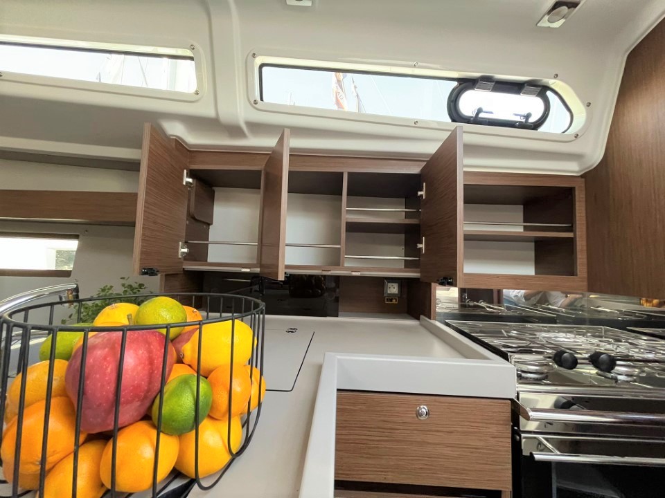 Oceanis 34.1 - 3 cab. — photo 12
