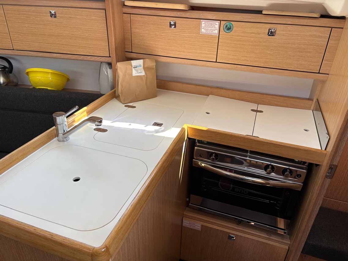 Bavaria Cruiser 34 Style — photo 9