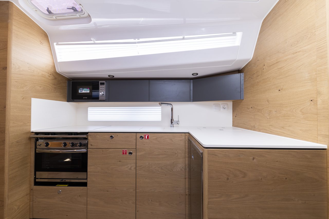 Elan Impression 45 - 4 cab. — photo 16