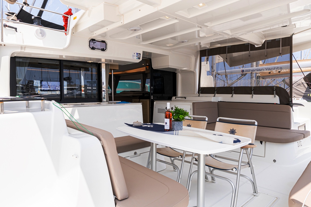 Lagoon 46 - 4 + 2 cab. — photo 9