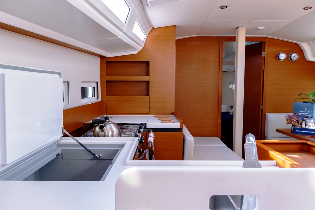 Sun Odyssey 410 - 3 cab. — photo 8
