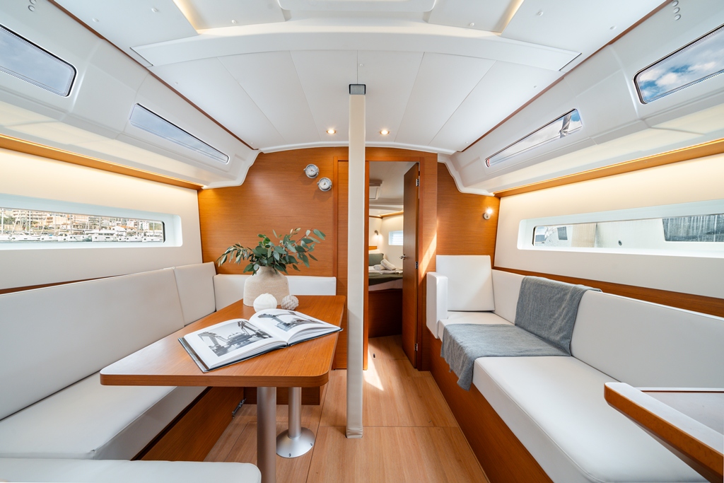Sun Odyssey 380 - 3 cab. — photo 6
