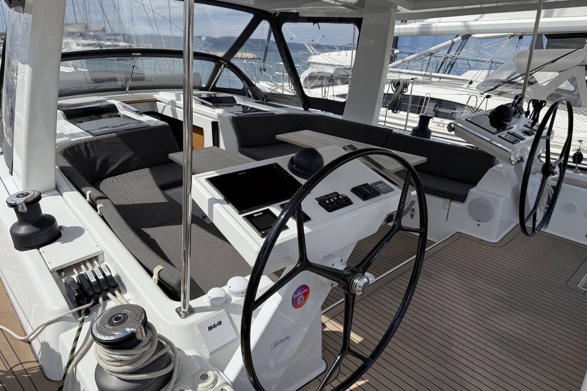 Hanse 588 - 3 + 1 cab. — photo 40