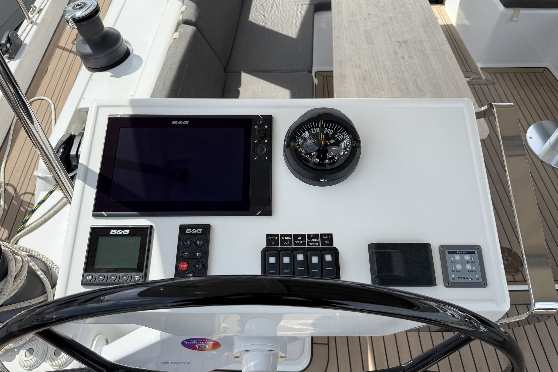 Hanse 588 - 3 + 1 cab. — photo 42