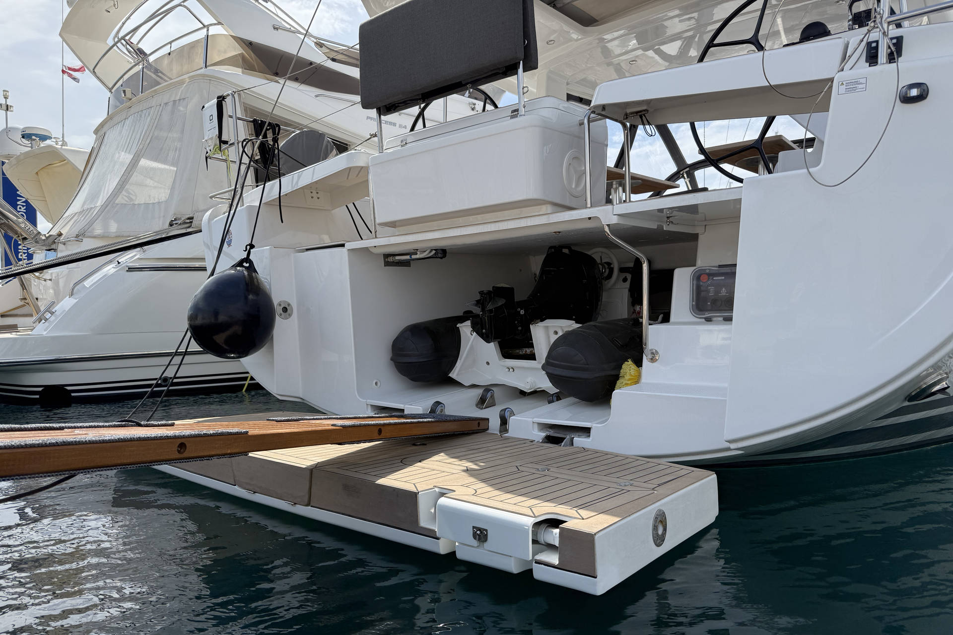 Hanse 588 - 3 + 1 cab. — photo 43
