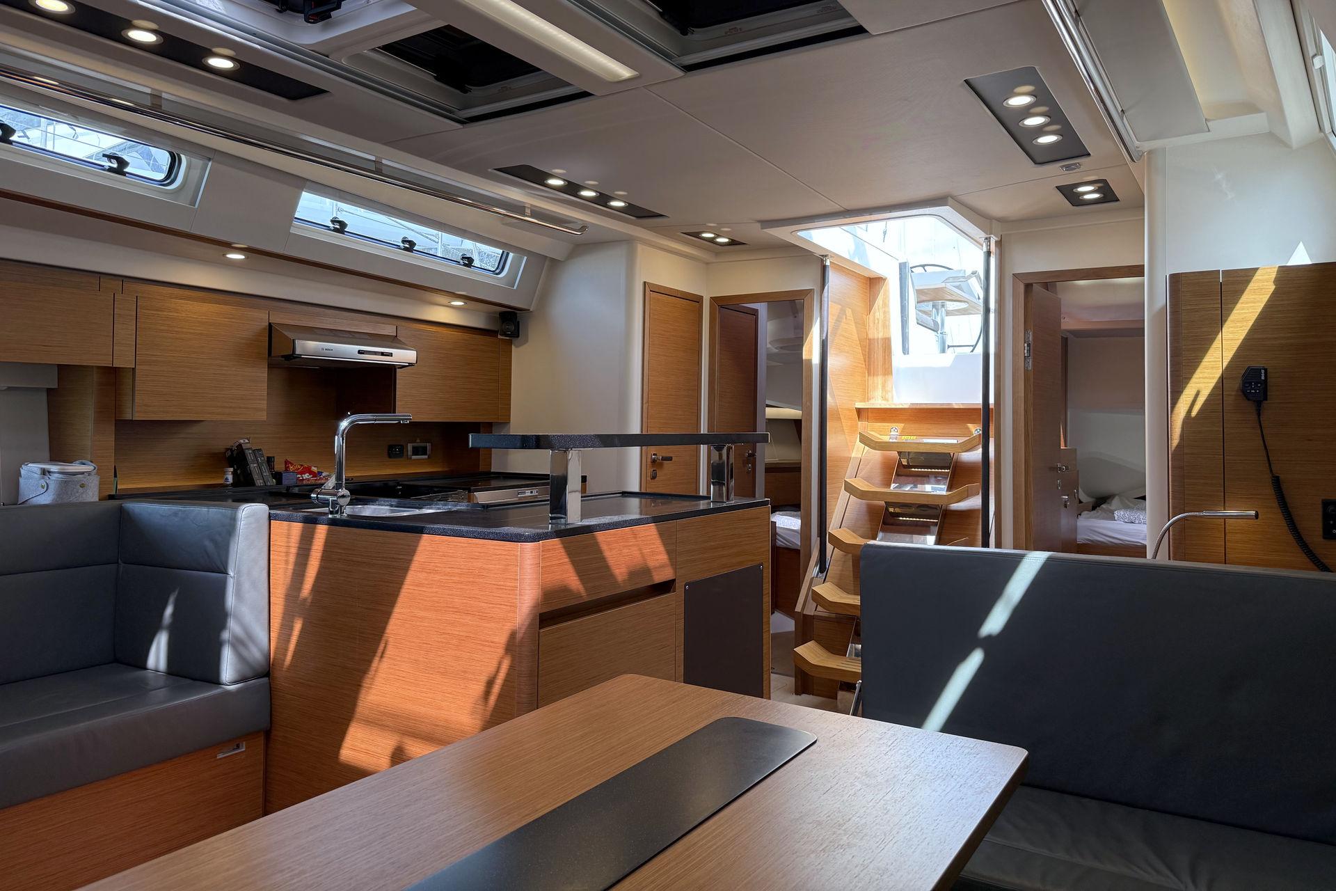 Hanse 588 - 3 + 1 cab. — photo 53