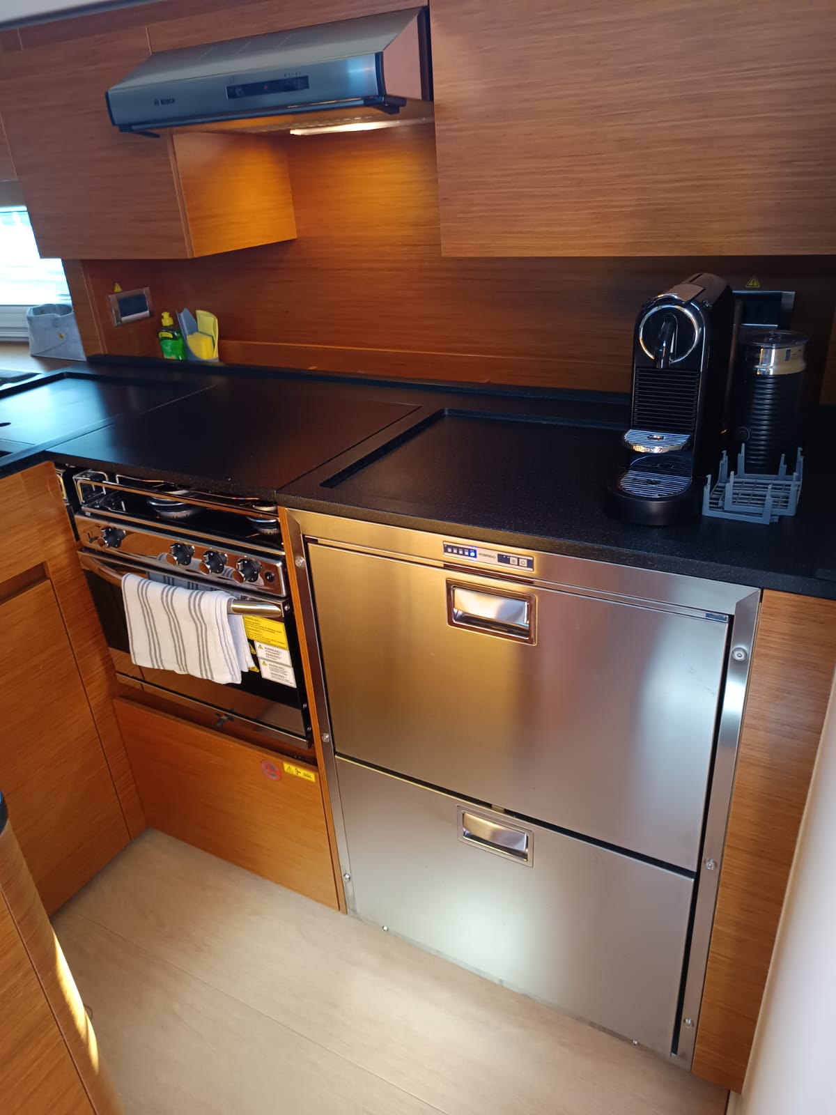 Hanse 588 - 3 + 1 cab. — photo 8
