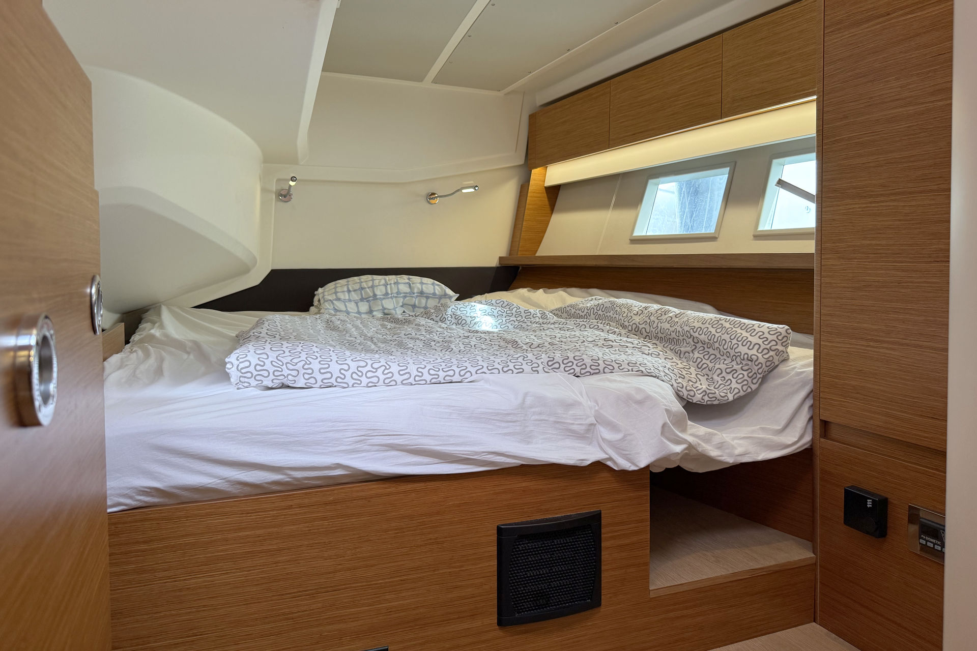 Hanse 588 - 3 + 1 cab. — photo 11