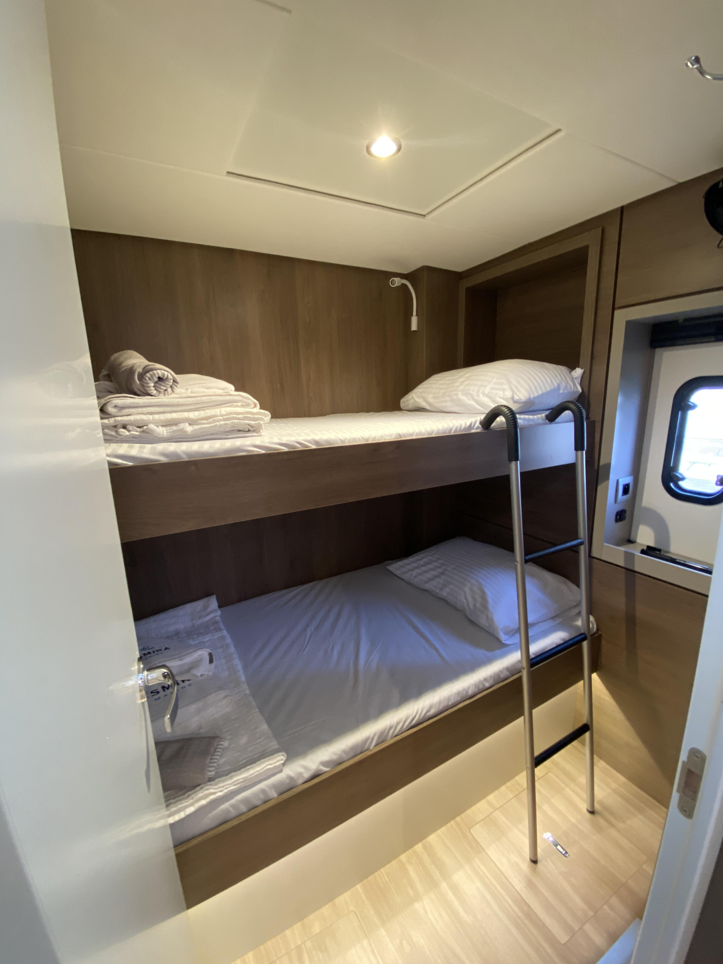 Bali 4.6 - 5 + 1 cab. — photo 21